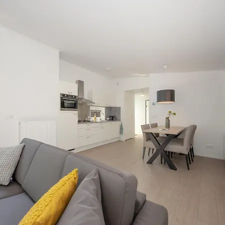 Chalet Modern With Infrared Sauna, 8km From Helmond *